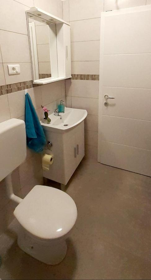Lennida Studio Apartman With Free Parking Kavran Екстер'єр фото