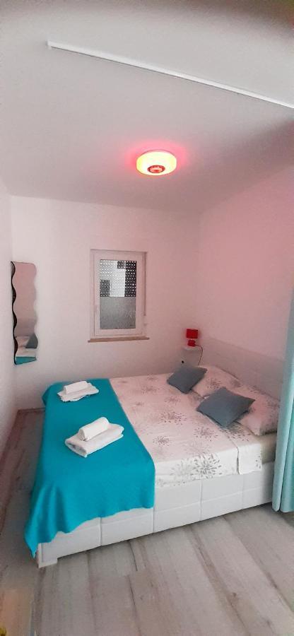 Lennida Studio Apartman With Free Parking Kavran Екстер'єр фото
