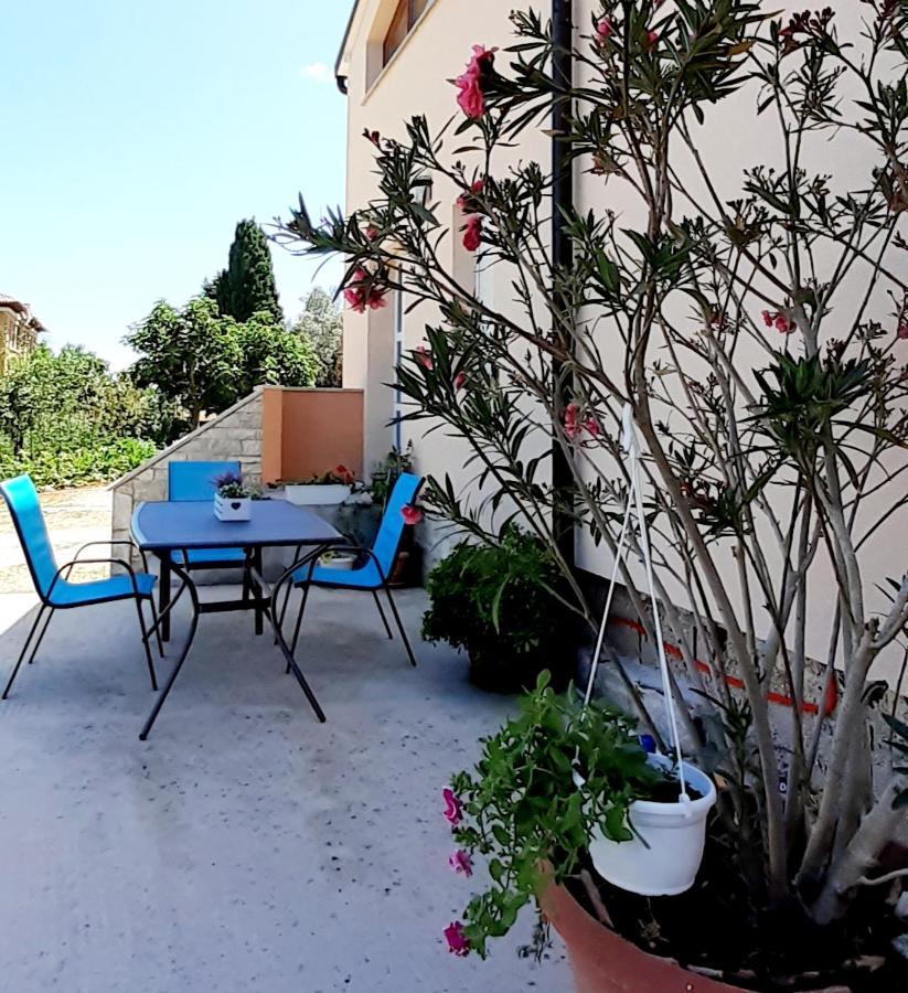 Lennida Studio Apartman With Free Parking Kavran Екстер'єр фото
