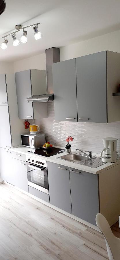 Lennida Studio Apartman With Free Parking Kavran Екстер'єр фото