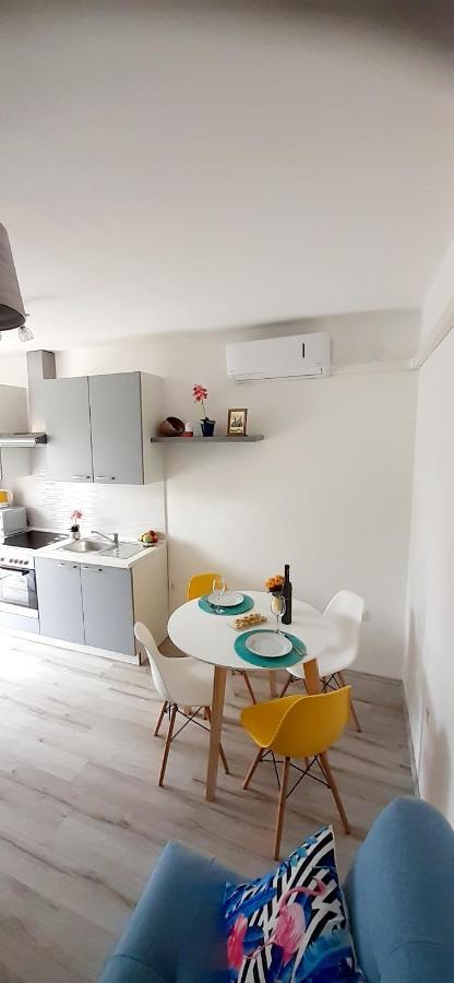 Lennida Studio Apartman With Free Parking Kavran Екстер'єр фото