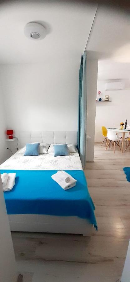 Lennida Studio Apartman With Free Parking Kavran Екстер'єр фото