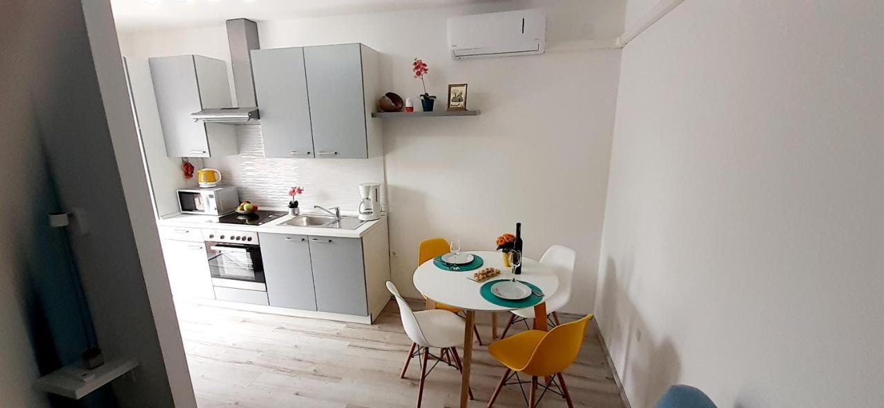 Lennida Studio Apartman With Free Parking Kavran Екстер'єр фото