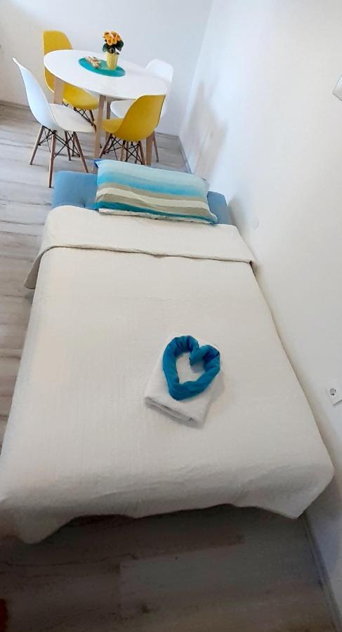 Lennida Studio Apartman With Free Parking Kavran Екстер'єр фото